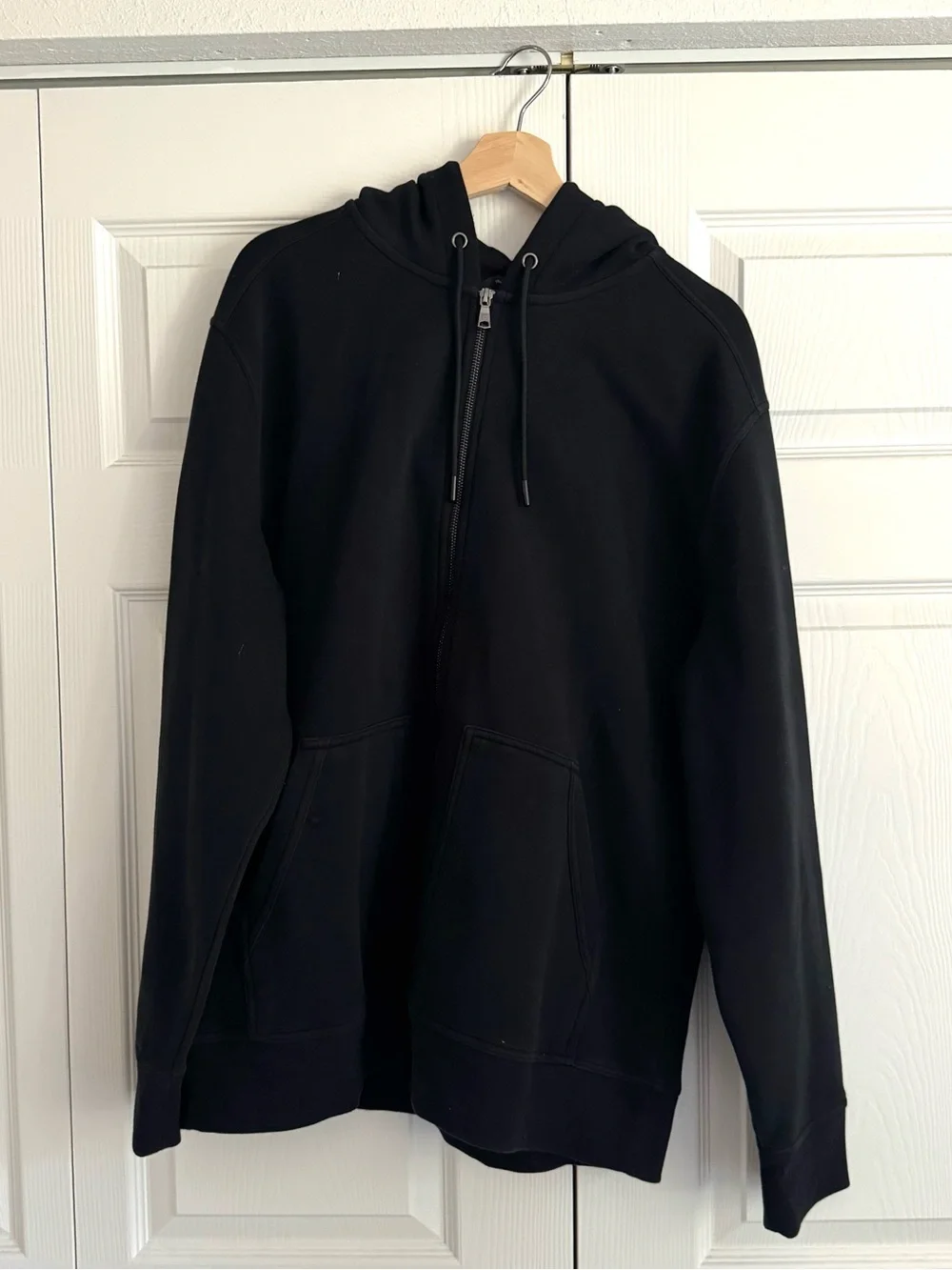 Banana Republic Men's Black Full-Zip Hoodie Sweater
